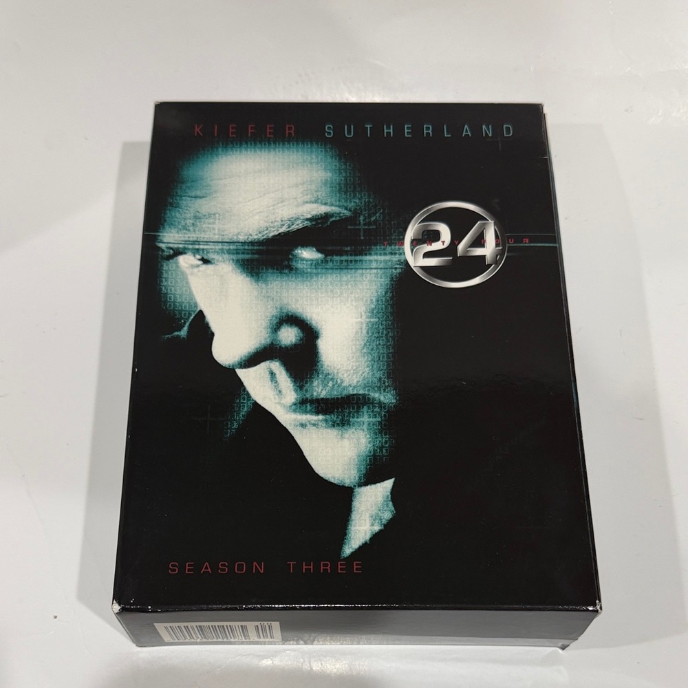 24 Season Three DVD Box Set Missing Disc 2 Untested.